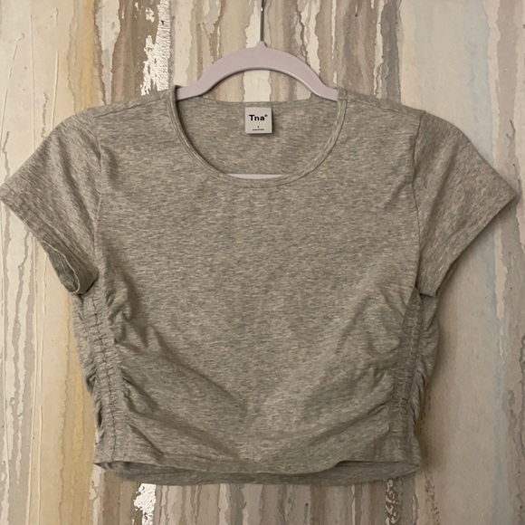 ❌sold Aritzia Tna Malibu T-Shirt heather chrome - Picture 4 of 7